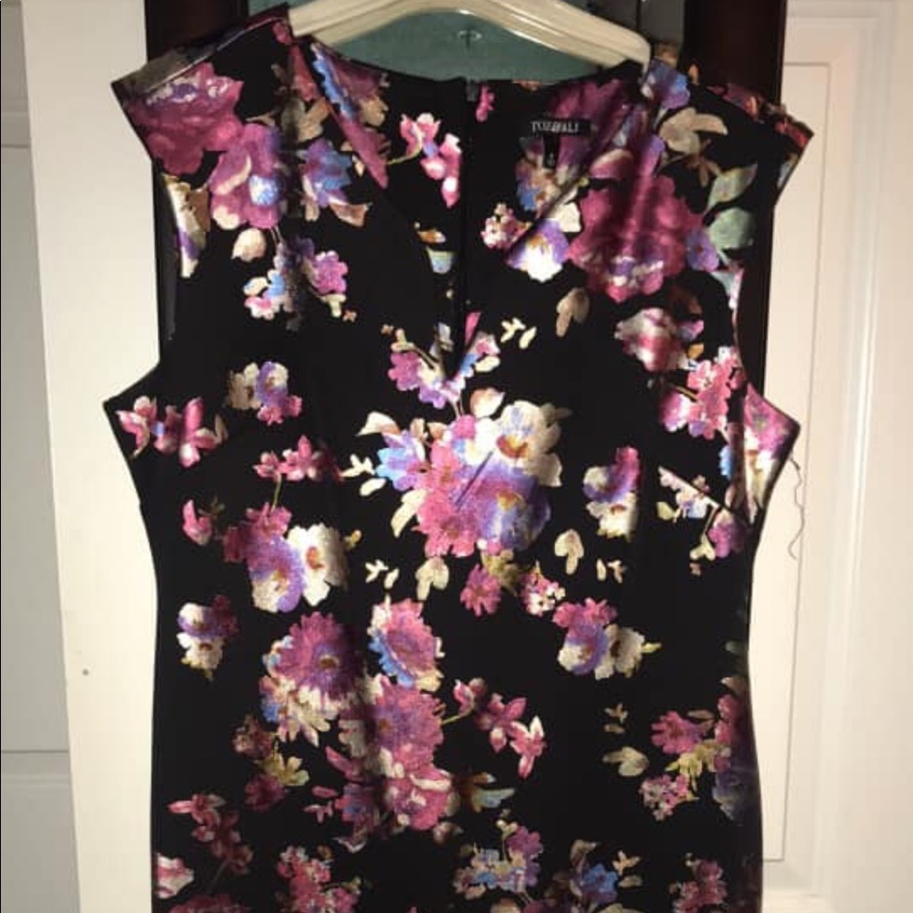 Roz & Ali dress.
